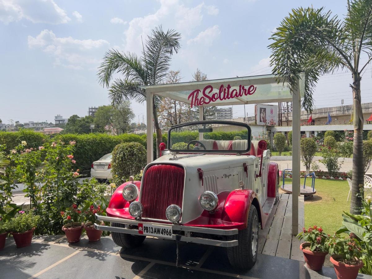The Solitaire Dehradun Luaran gambar